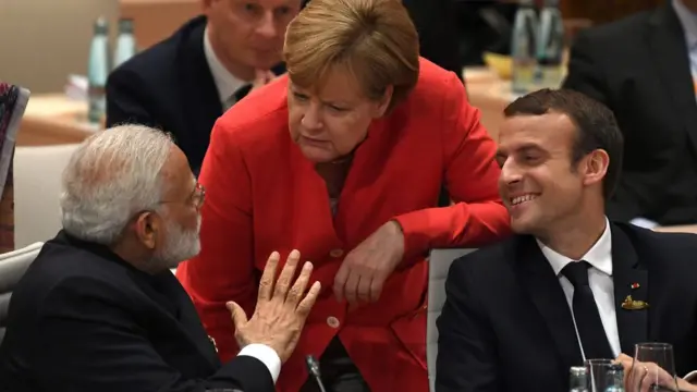 Thủ tướng Ấn Độ, ông Modi và lãnh đạo nước chủ nhà cùng Tổng thống Macron của Pháp