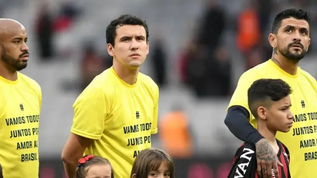 Pro-Bolsonaro shirts