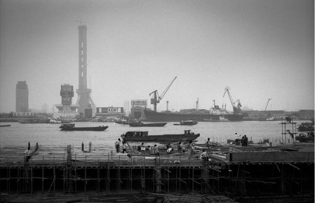 上海浦东（1985年）。