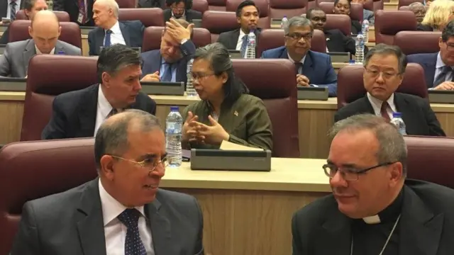 Diplomats dem for di meeting