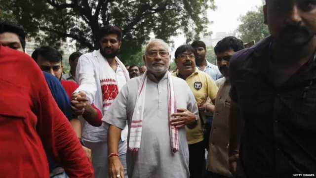 प्रह्लाद मोदी