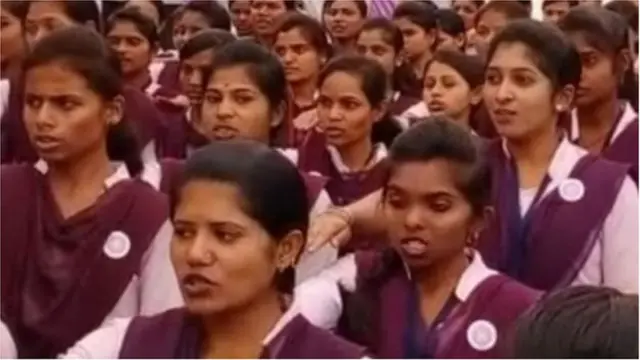 آغلې روپالي وايي، 'پر نجونو وار له مخه په ټولنه کې ګڼ بندیزونه شته خو هيڅوک په دې ځان نه پوهوي چې د ځوانو هلکانو په ذهنونو کې څه روان دي؟ د هغوی بدلون په کار دی. '