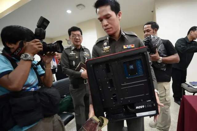 9 แฮกเกอร์, เจาะระบบ, เว็บไซต์หน่วยงานราชการ, พล.ต.อ.จักรทิพย์ ชัยจินดา, สำนักงานตำรวจแห่งชาติ, สตช.