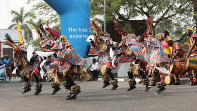 Àtèèyàn àteégún ló pitú ijó