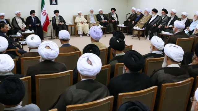 ملاقات را خبرگان