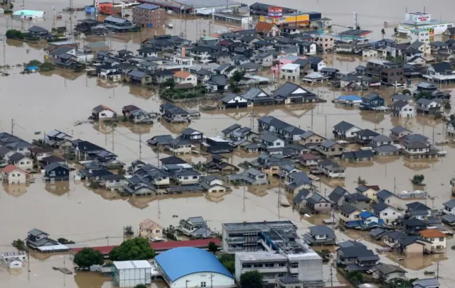 Vista aérea de las inundaciones en el oeste de Japón.