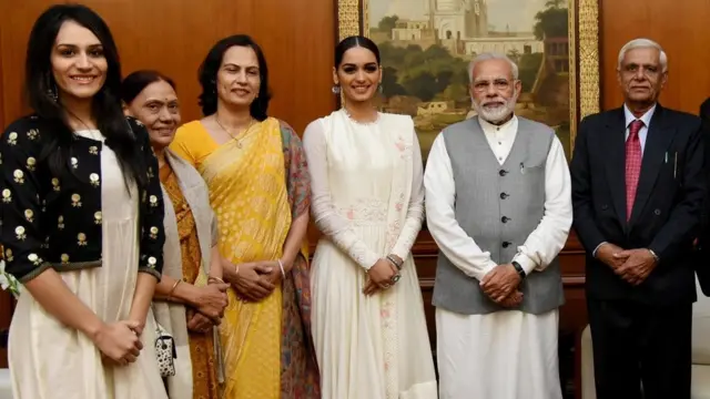 प्रधानमंत्री नरेंद्र मोदी