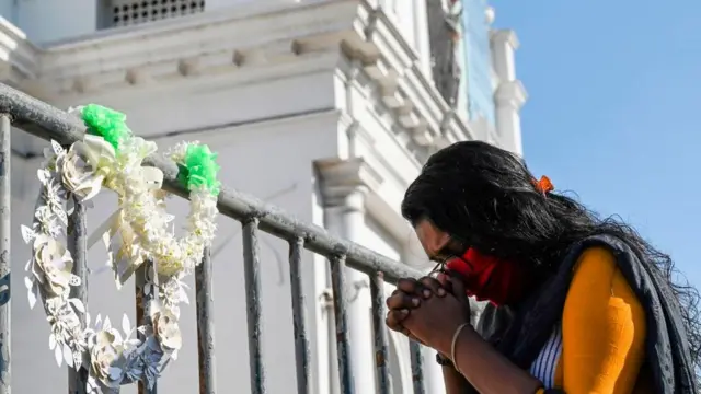 தேவாலயம்