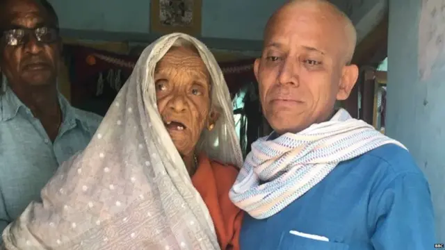 महेश की मां और बड़े भाई रमेश