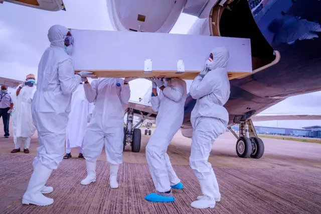 How dem take dey bury pesin wey die of COVID- 19 for Nigeria