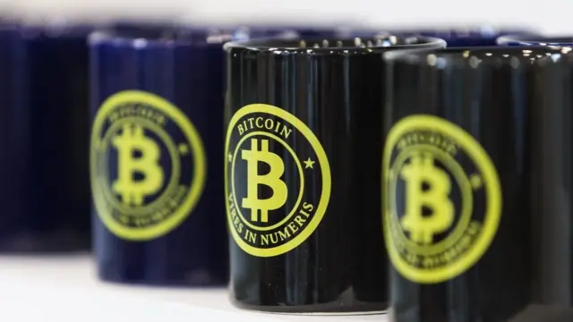 பிட்காயின், கிரிப்டோ கரன்சி மீதான தடை நீக்கம்: உச்ச நீதிமன்றம்