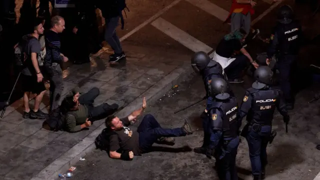 Protestas en Barcelona luego de la sentencia a los separatistas.