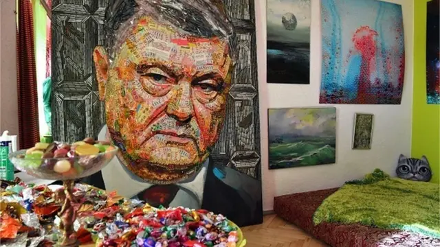 портрет Порошенка із фантиків