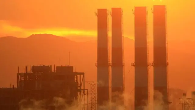 ภาพปล่องไฟโรงงาน