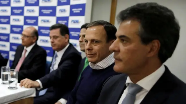 Prefeitoapi pokerstarsSão Paulo, João Doria, ao centro