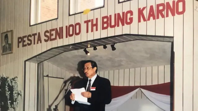 Sungkono berpidato dalam acara peringatan 100 tahun Bung Karno di Belanda