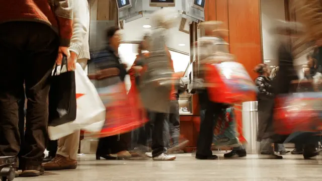 おもちゃがどれほど売れるかを予測するのは難しい。あまり野心的になり過ぎると、在庫を抱え込んでしまう可能性も