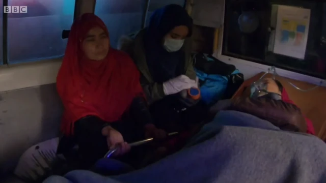 Gaadiidka gurmadka ayaa baaritaanno isdaba joog ah lagu sameeyaa marka ay isbitaalka ula cararayaan dadka