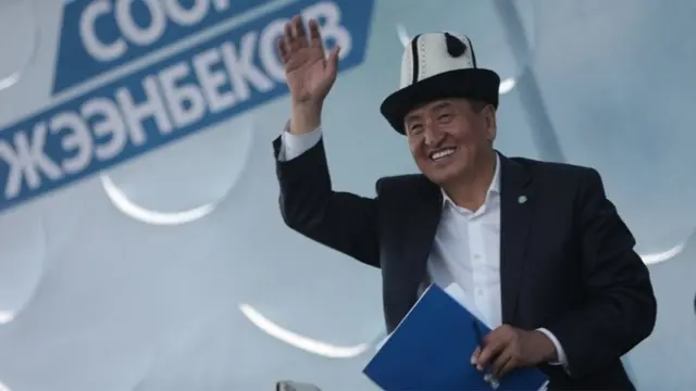 Жээнбеков президент болору менен шайлоо мыйзамдарына өзгөртүүлөр сунуштады