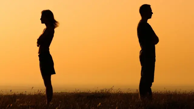 Dhiiraa fi dubara walirraa fagaatani dhaabatan