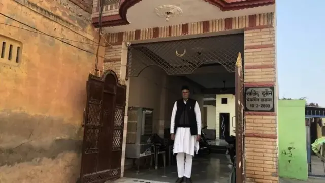 ఆలయంలో జరిగే దసరా పూజ కోసం మేం చందాలు ఇచ్చేవాళ్లం. ఛఠ్ పూజలో కూడా పాలుపంచుకునేవాళ్లం: సాజిద్ హుసేన్