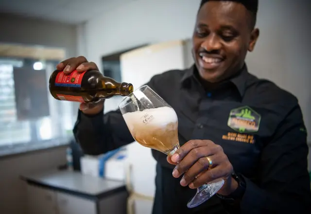 Inzoga yiwe yabaye iya mbere mu zindi zirenga 3,000 zivuye irya n'ino kw'isi