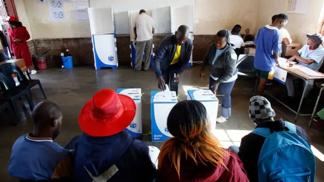 Abaje gutora ku biryo by'amatora bya Rakgatla Secondary School itariki 8/05/2019
