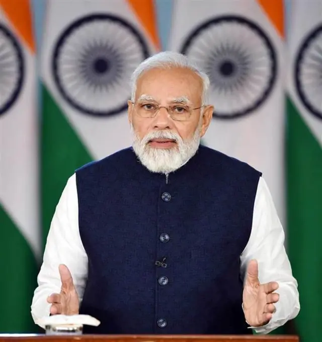 नरेंद्र मोदी