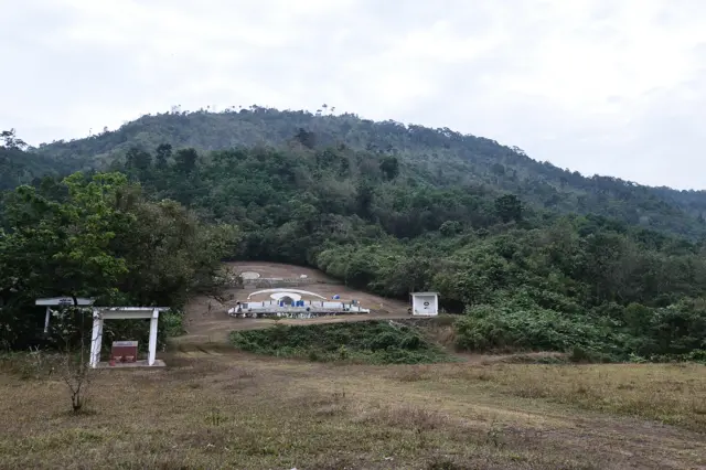 ที่ดินบริเวณสุสาน