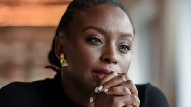 ናይጀርያዊት ቺማማንዳ ንጎዚ ኣዲቼ