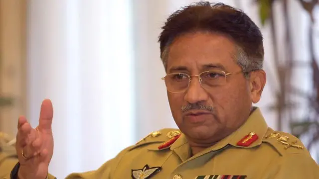 பிரேசில் அதிபர் சயீர் பொல்சனாரூ மகன் பண மோசடியில் ஈடுபட்டாரா?