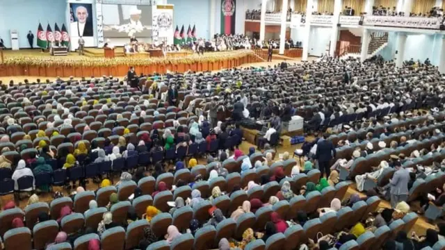 افغان حکومت هم د مشورتي لویې جرګې له سپارښتنې سره سم له دې ډلې تر اوسه اتیا تنه خوشي کړي‌ خو پاتې کسان لا هم نه دي خوشي‌ شو.