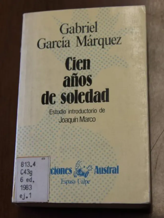 La primera edición académica de "Cien años de soledad".