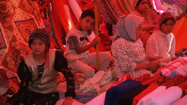 اویغور خواتین