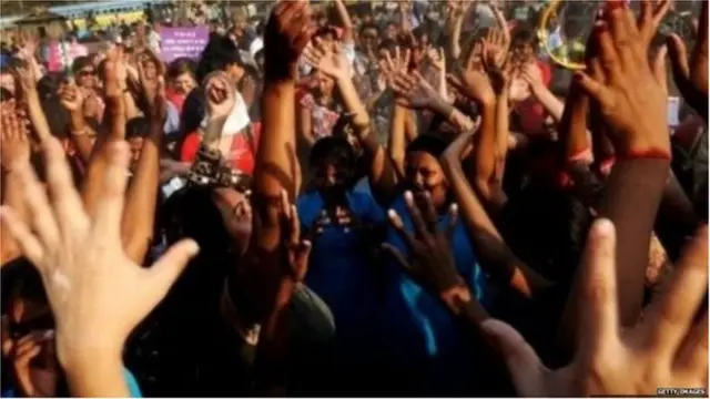 మహిళలపై వేధింపులు