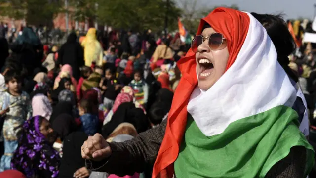 பாகிஸ்தானுக்குச் செல்லாதவர்கள் இந்தியாவுக்கு எந்த உதவியும் செய்யவில்லை: யோகி