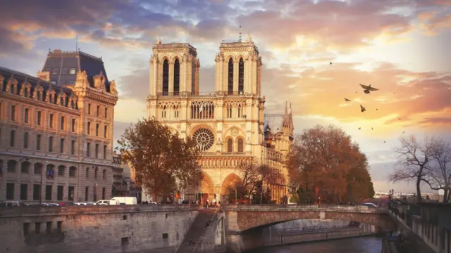 Собор Нотр-Дам до пожара.