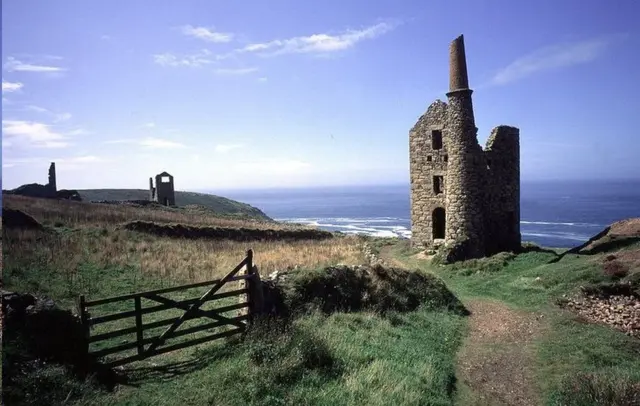 معادن قلع و مس کورن‌وال در بریتانیا