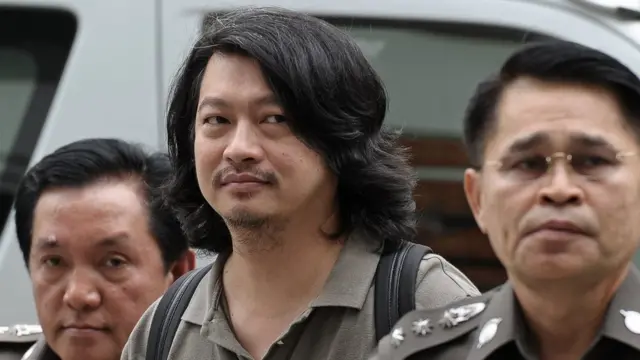 บก.ลายจุด