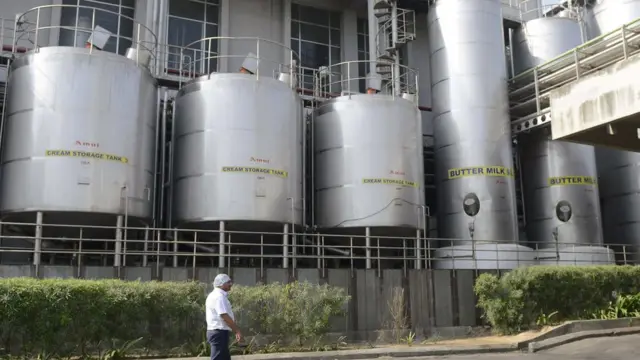 અમુલ ડેરી પ્લાન્ટ