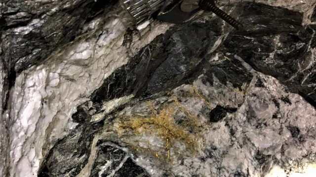 బంగారం శిల