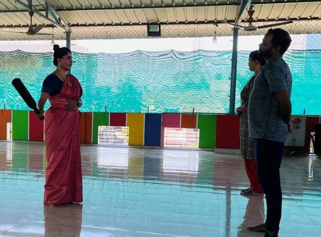 ஸ்வாதி கிருஷ்ணன், சர்வதேச கர்லாக்கட்டை பயிற்சியாளர்