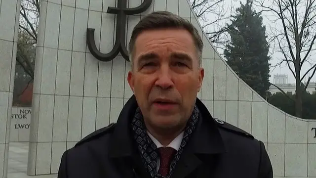 زیبنیگیف گری‌گلس، نماینده پارلمان می‌گوید که مردم آلمان و فرانسه به دلیل حضور پناهجویان جرات راه رفتن در شهرها را ندارند