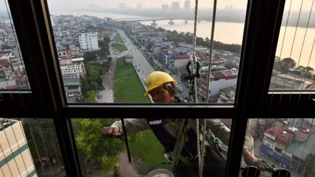 Đường hướng phát triển Việt Nam đang cần sự sáng suốt của đội ngũ cán bộ