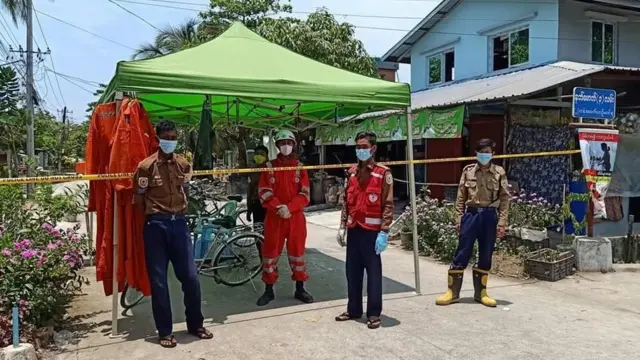 လူနာအမှတ် ၈၅ နေအိမ်ရှိရာ လမ်းကို အဝင်အထွက်ပိတ်ထား