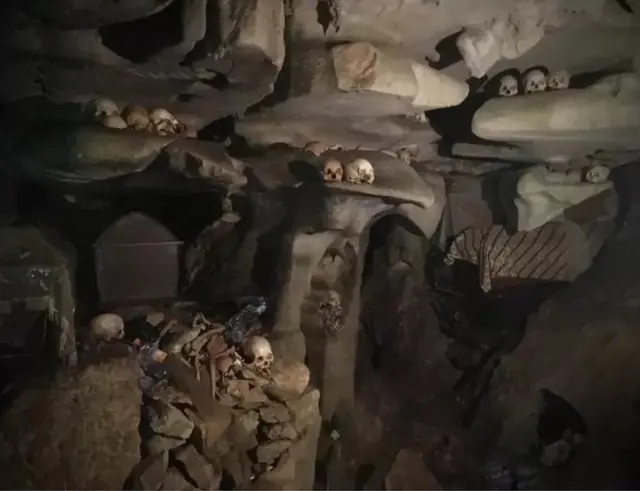 મૃત્યું