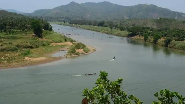 ရခိုင်ပြည်နယ် အမ်းမြို့နယ်က ဒါးလက်ချောင်း