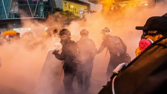 Hong Kong'da göstericiler