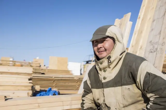 Продавец досок Эдик