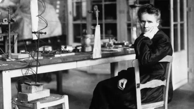 मेरी क्युरी